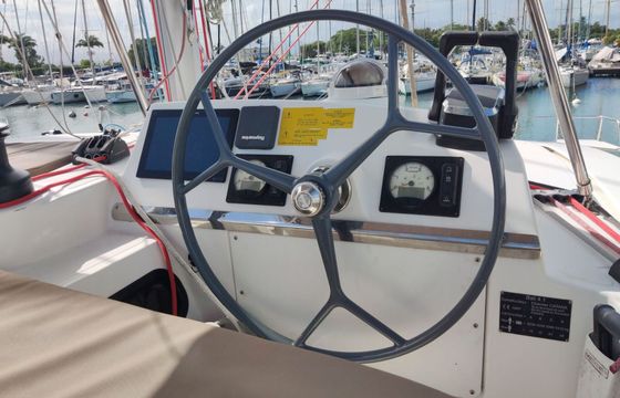 Catamaran Bali Bali 4.1 with watermaker 12.12m