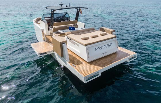 Motorboat De Antonio 34 600hp
