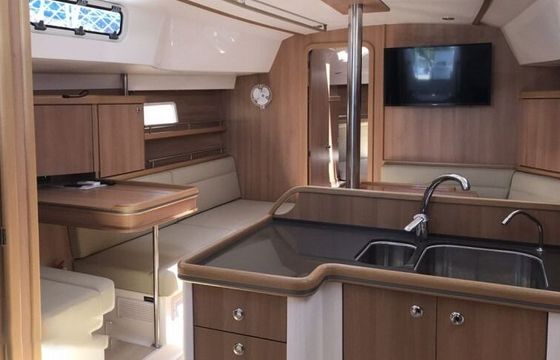 Sailboat Delta Yacht Charter Delta 41 12.6m