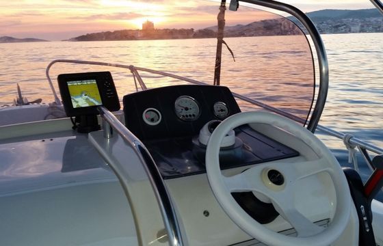 Motorboat FISHER 20 150hp