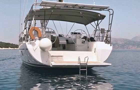 Sailboat Bavaria C45 Holiday edition 14m