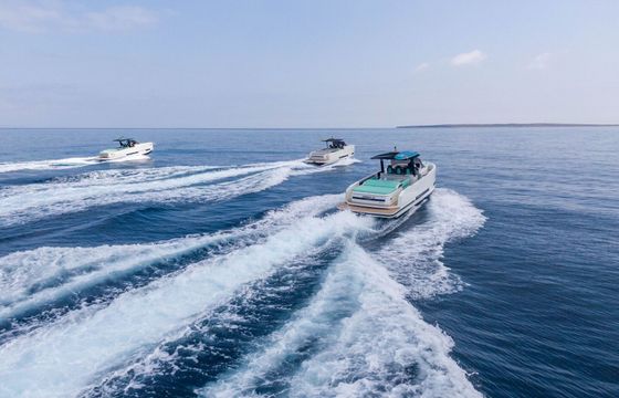 Motorboat DE Antonio Yachts Tandem D32+D36 1200hp