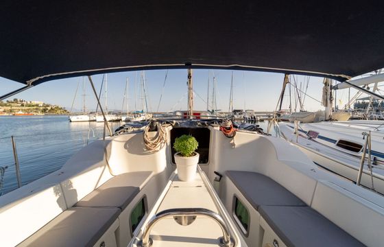 Sailboat Jeanneau Sun Odyssey 42i 12.85m