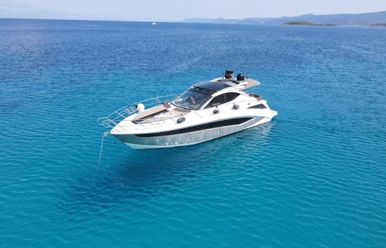 Motorboat Galeon 385 HTS 740hp