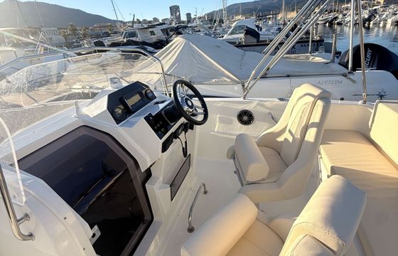 Motorboat Pacific Craft Open 625 150hp