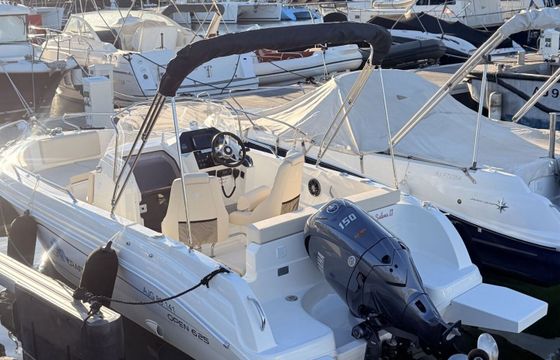Motorboat Pacific Craft Open 625 150hp