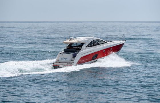 Motorboat Beneteau Monte Carlo 42 800hp