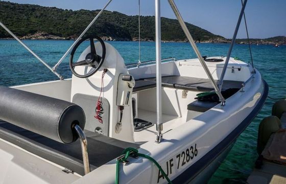 Boat without licence  Sans permis Karel V160 6hp