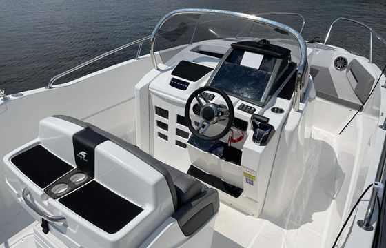 Motorboat Karnic SL 601 175hp
