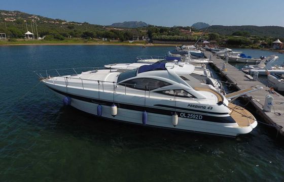 Motorboat Pershing 43 500hp