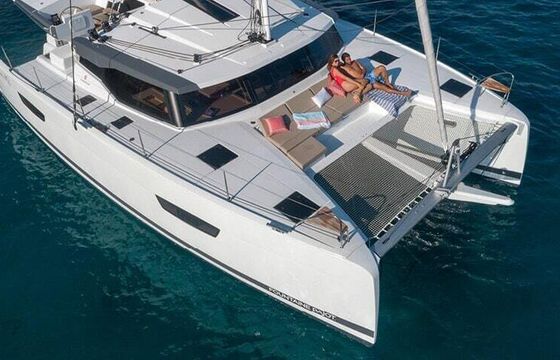 Catamaran Fountaine Pajot Astréa 42 12.58m