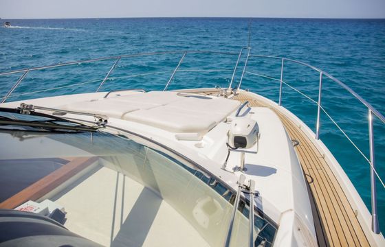 Motor yacht Sunseeker Manhattan 63 2000hp