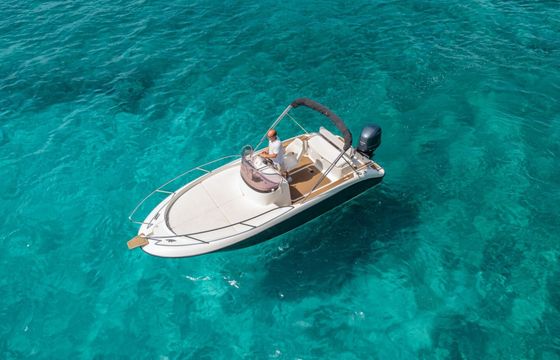Motorboat Fisher 20 150hp