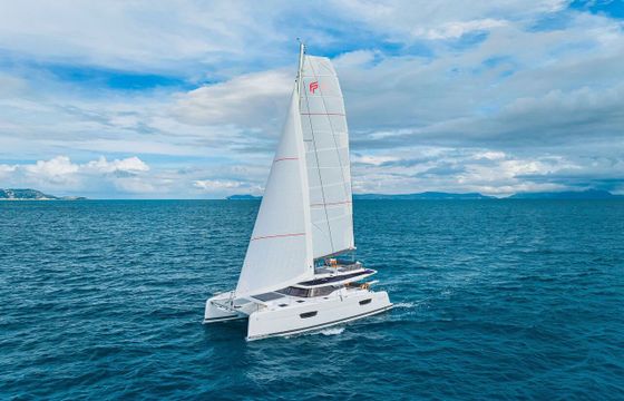 Catamaran FOUNTAINE PAJOT TANNA 47 14m