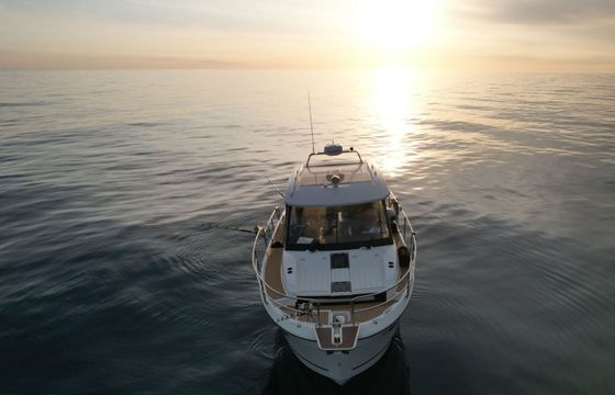 Motorboat Jeanneau Merry Fisher 895 400hp