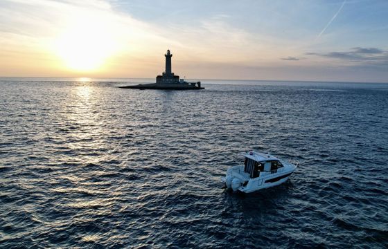 Motorboat Jeanneau Merry Fisher 895 400hp