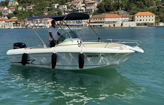 Motorboat Jeanneau CAP CAMARAT 625 175hp