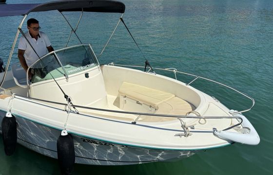 Motorboat Jeanneau CAP CAMARAT 625 175hp