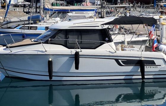 Motorboat Jeanneau Merry Fisher 795 200hp