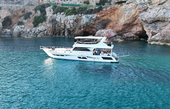 Motor yacht Costume Made 2015 800hp