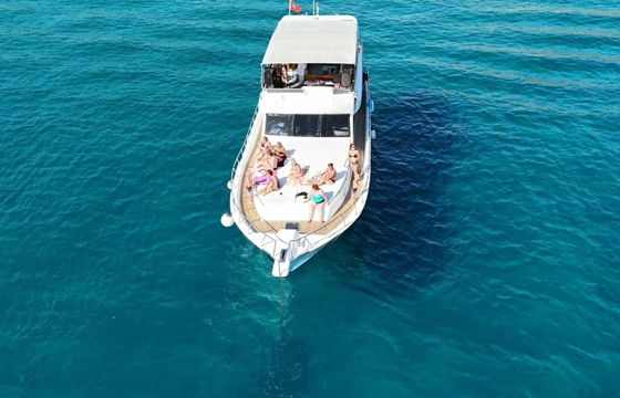 Motor yacht Costume Made 2015 800hp