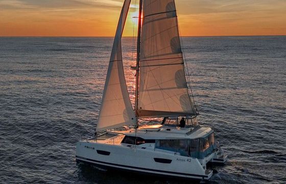 Catamaran Fountaine Pajot Astrea 42 12.58m