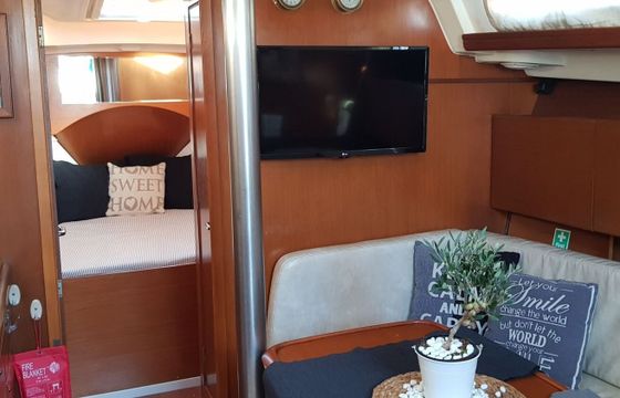 Sailboat BENETEAU CYCLADES 39.3 11.93m