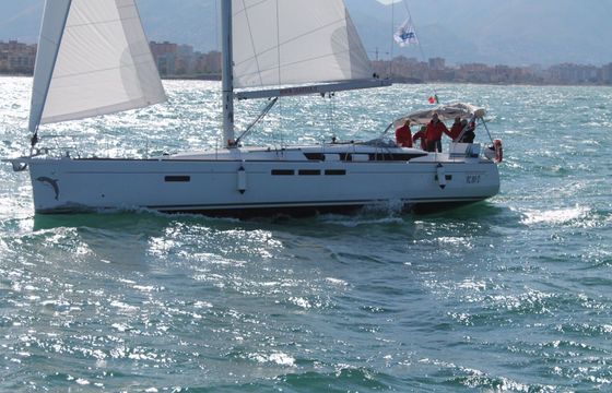 Sailboat Jeanneau Sun Odyssey 519 14.98m
