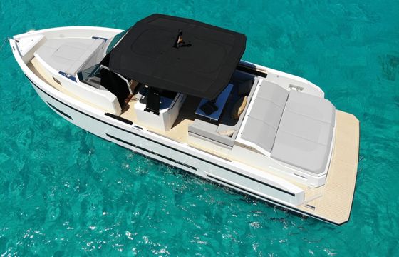 Motorboat De Antonio D36 600hp