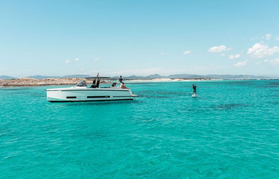 Motorboat De Antonio D36 600hp