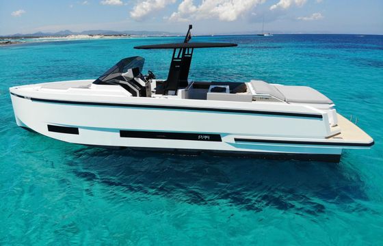 Motorboat De Antonio D36 600hp