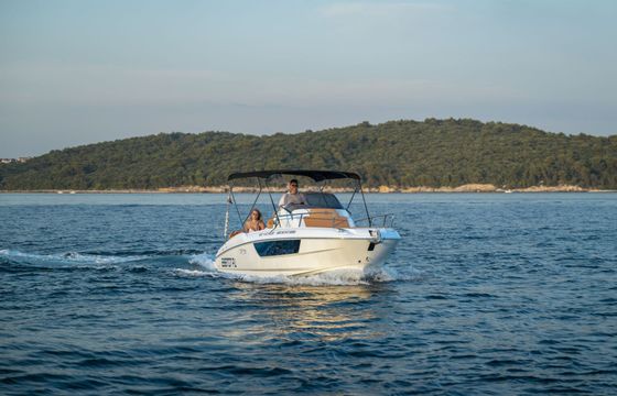 Motorboat PRUA  AL VENTO WA 7.0 250hp