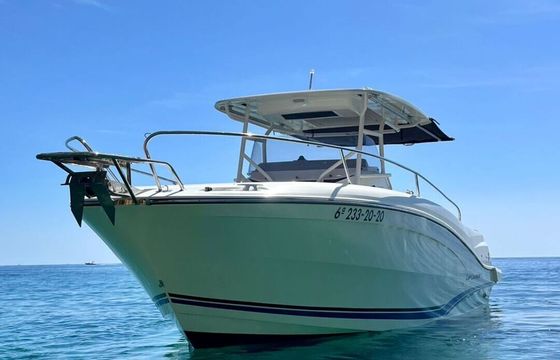 Motorboat Jeanneau CAP CAMARAT 9.0CC 400hp
