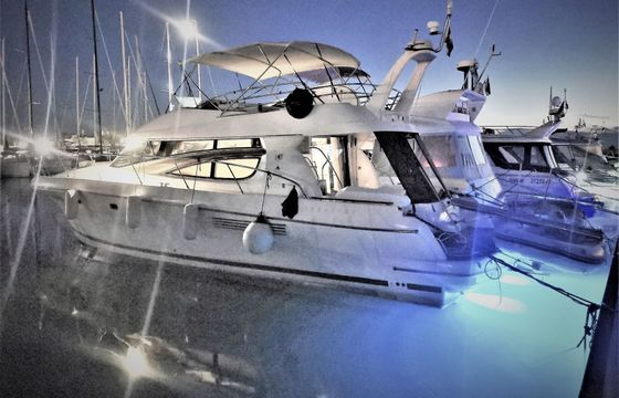 Motor yacht Jeanneau Prestige 46 Fly 1000hp