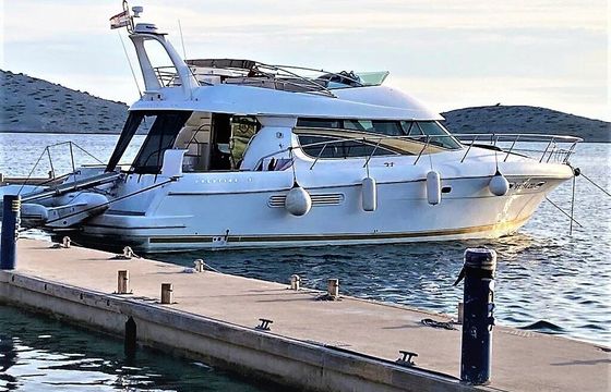 Motor yacht Jeanneau Prestige 46 Fly 1000hp