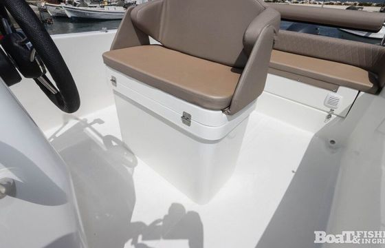 Motorboat KAREL ITHAKA 550 30hp