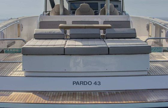 Motorboat PARDO 43 960hp