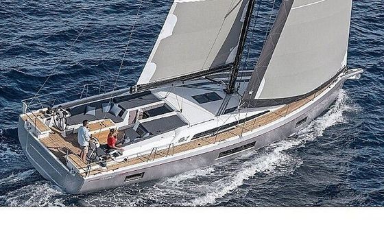 Sailing yacht Beneteau Oceanis 51.1 15.85m