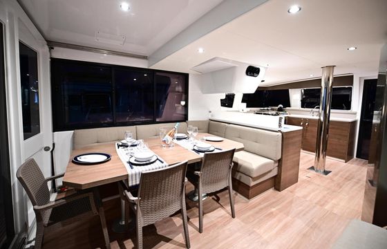Catamaran Bali 4.2 12m