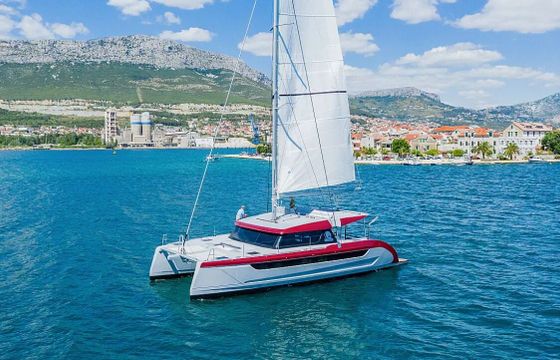 Catamaran Luna 49 14.9m