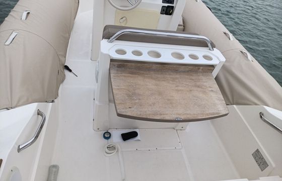 RIB Capelli Tempest 700 175hp
