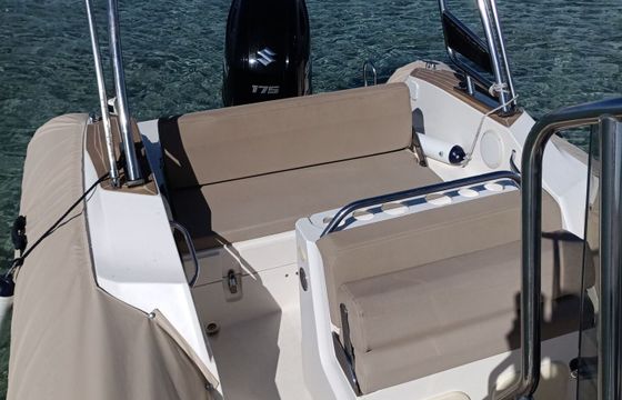 RIB Capelli Tempest 700 175hp