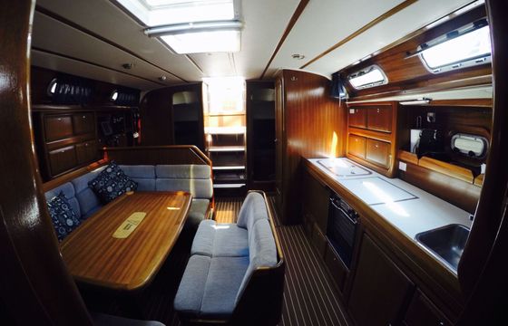 Sailboat Bavaria 42 Cruiser 13.5m