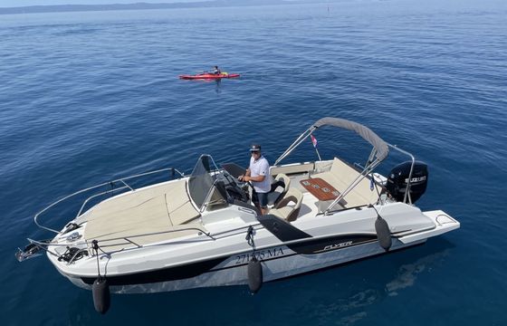 Motorboat Beneteau Flyer 7.7 Sundeck- luxury 300hp
