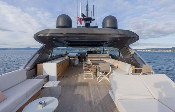 Motor yacht Sanlorenzo SX88 2400hp
