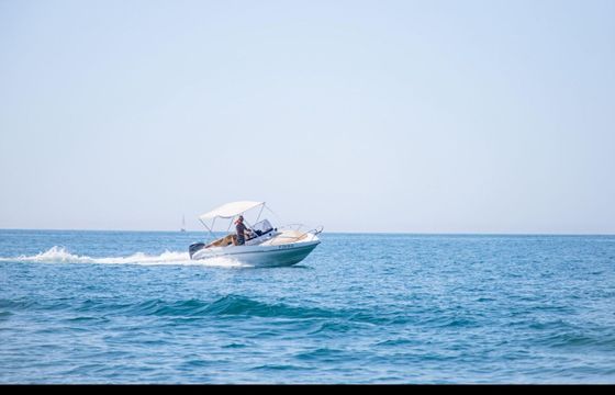 Motorboat Passito 560 80hp