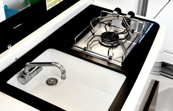 Motorboat Beneteau Antares 8 ob 250hp