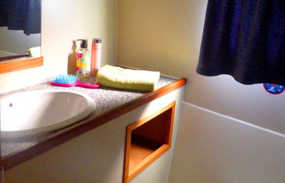 Houseboat New Con Fly Suite 30hp