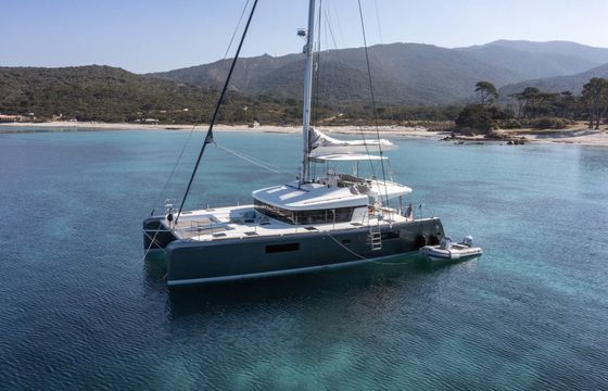 Catamaran Lagoon 52 F 16m