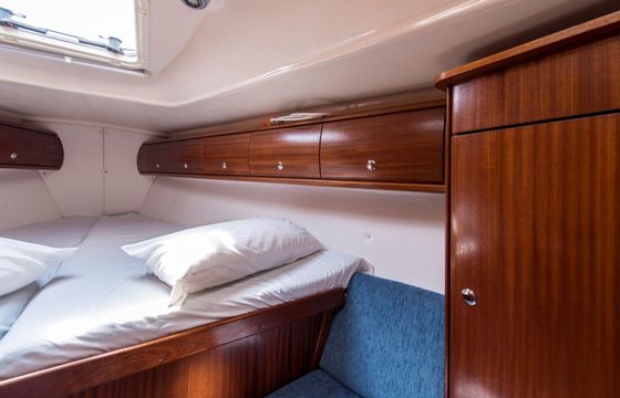 Sailing yacht Bavaria 36 Cruiser 11.4m